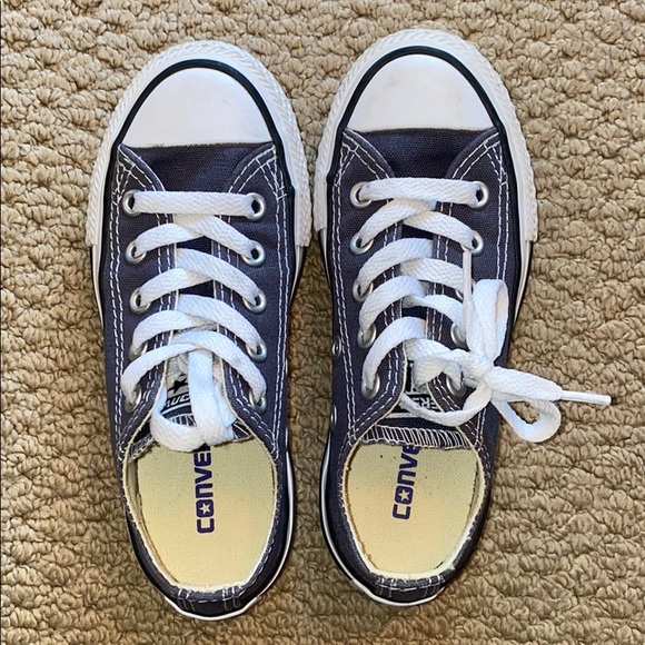 chuck taylor 2 size 11